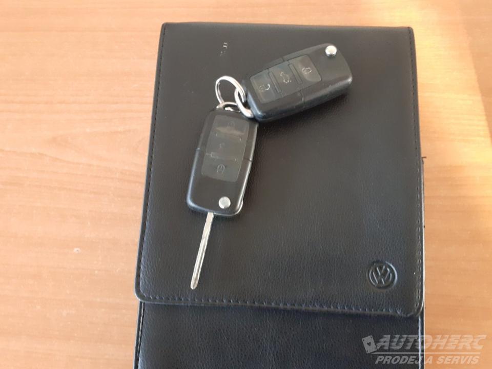 Volkswagen Touran 2.0 TDi CROSS