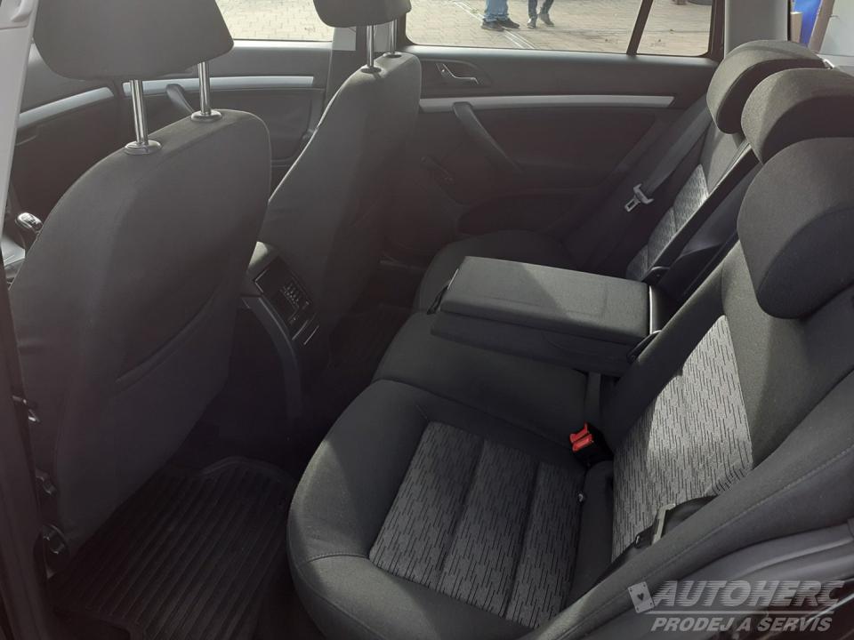 Škoda Octavia KOMBI 1.6 TDi 4x4 ČR