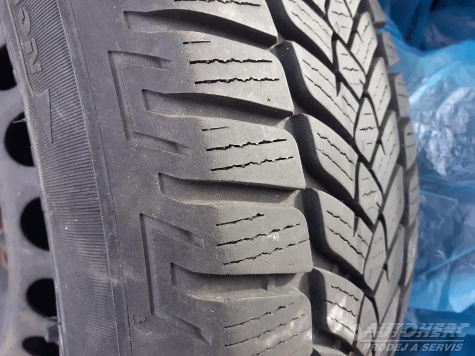 Škoda Octavia KOMBI 1.6 TDi 4x4 ČR