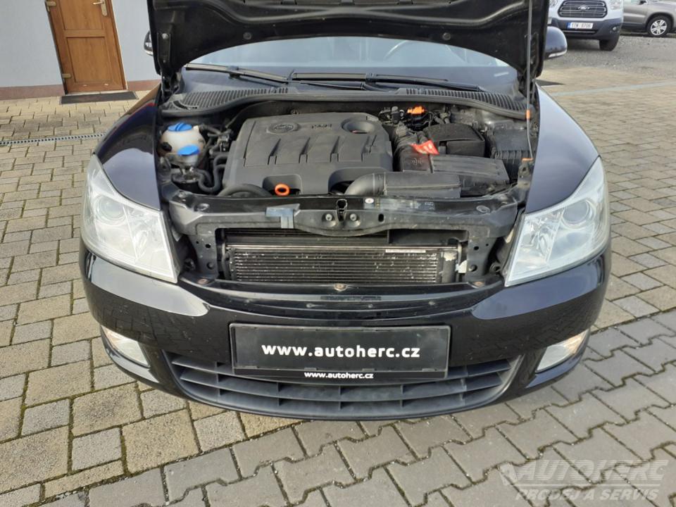 Škoda Octavia KOMBI 1.6 TDi 4x4 ČR
