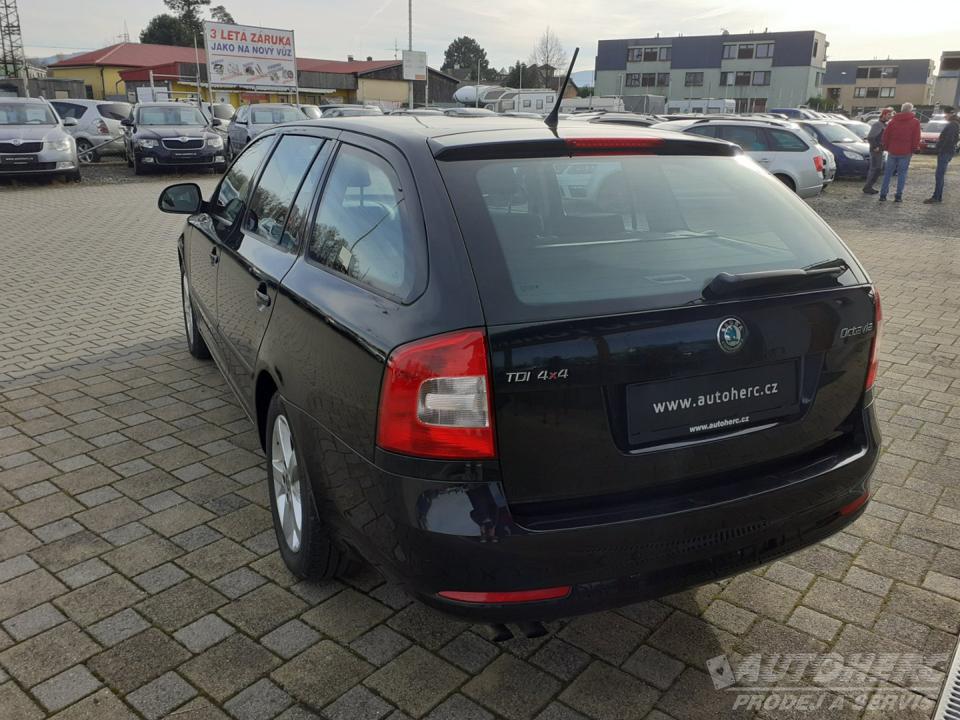 Škoda Octavia KOMBI 1.6 TDi 4x4 ČR