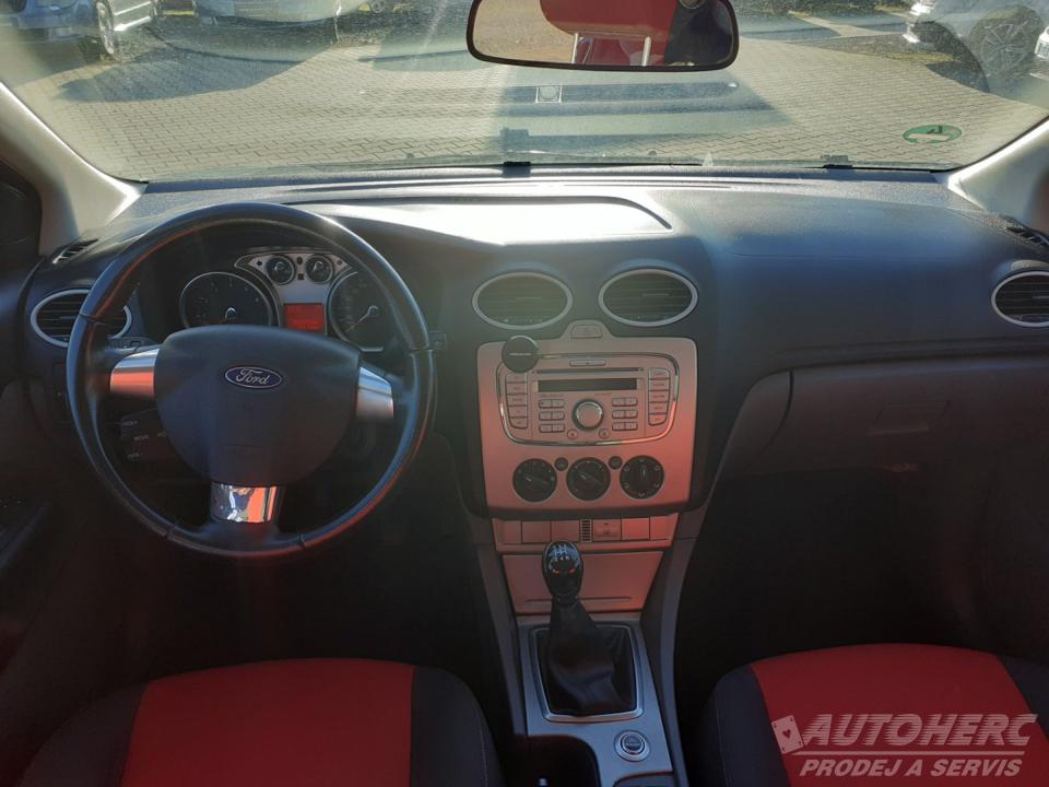 Ford Focus 1.6 16V