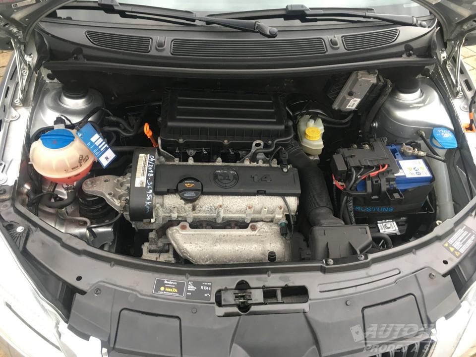 Škoda Fabia II Kombi 1.4 16V