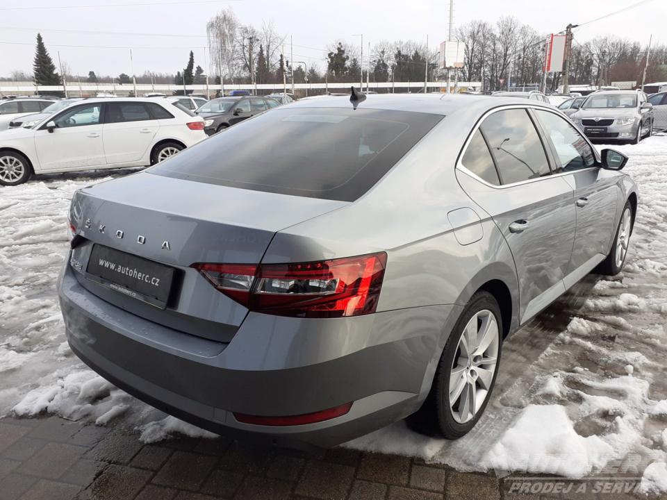 Škoda Superb III 2.0 TDi DSG ČR