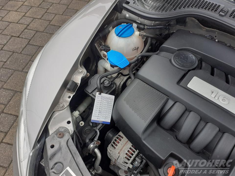 Škoda Octavia KOMBI 1.6 MPi