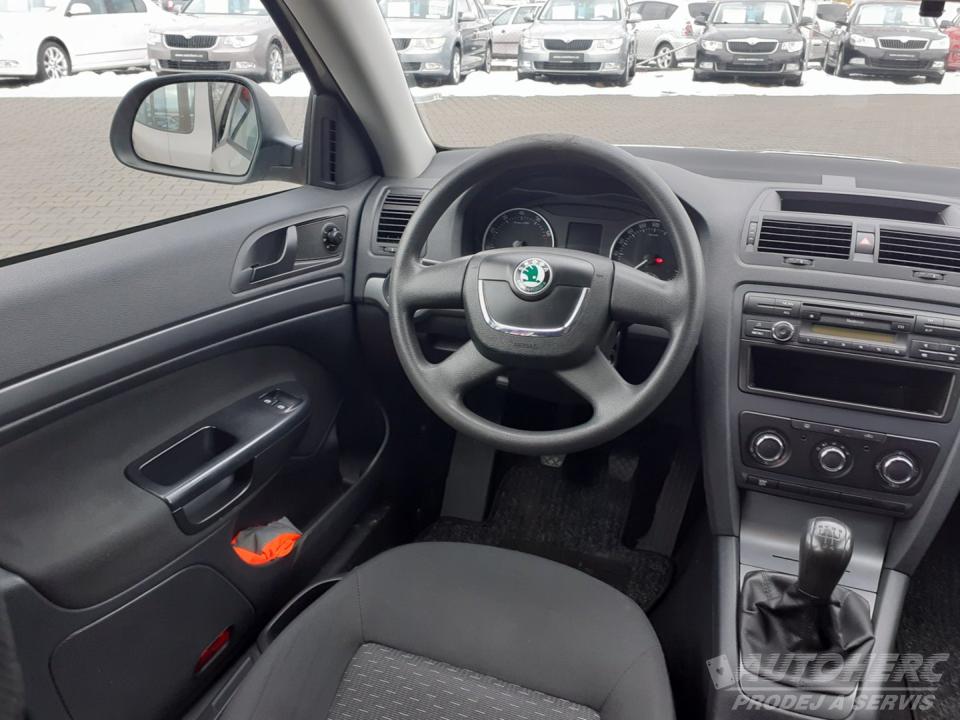 Škoda Octavia KOMBI 1.6 MPi