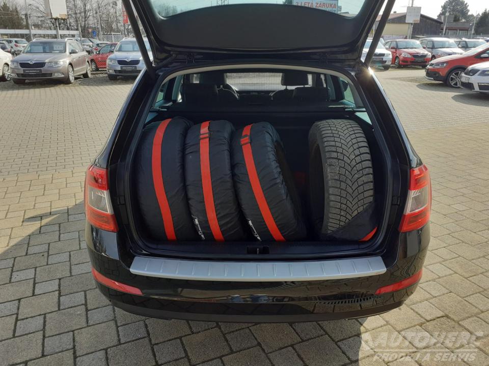 Škoda Octavia 2.0 TDi DSG ELEGANCE