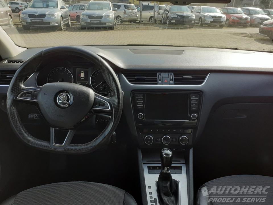 Škoda Octavia 2.0 TDi DSG ELEGANCE