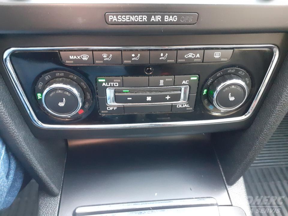 Škoda Superb 2.0 TDi Elegance