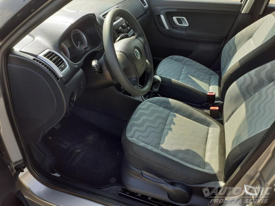 Škoda Fabia II 1.4 16V Ambiente