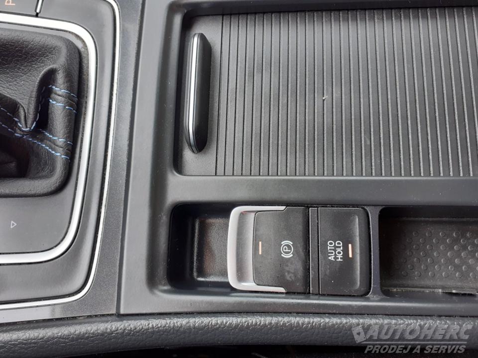 Volkswagen e-Golf VII 100Kw  ELEKTRO