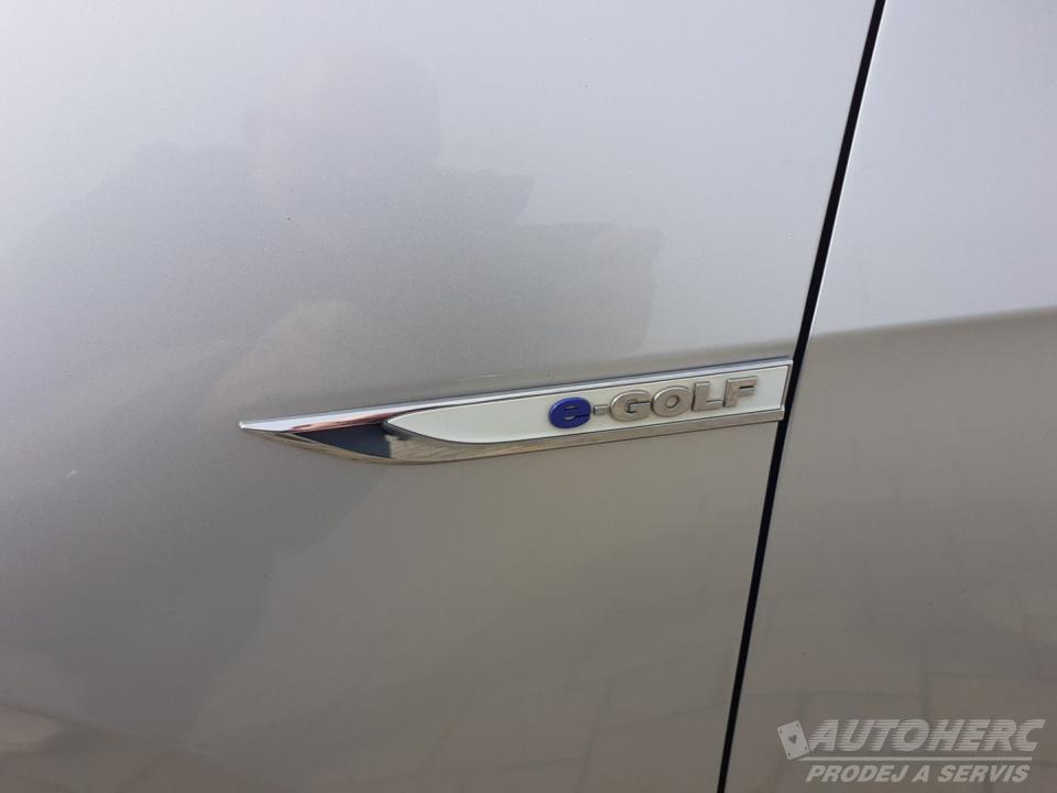 Volkswagen e-Golf VII 100Kw  ELEKTRO