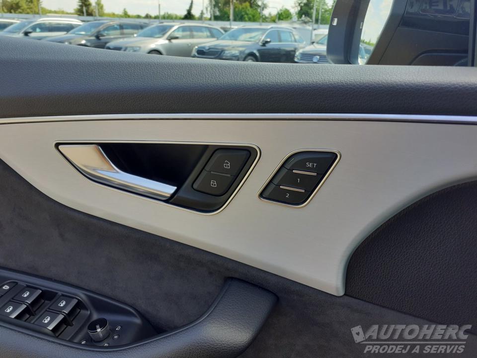 Audi Q8 3.0 TDi  4x4 AUTOMAT