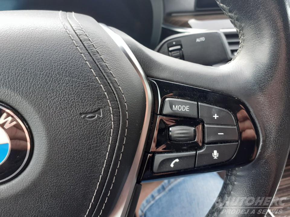 BMW Řada 5 530d x Drive Luxury Line