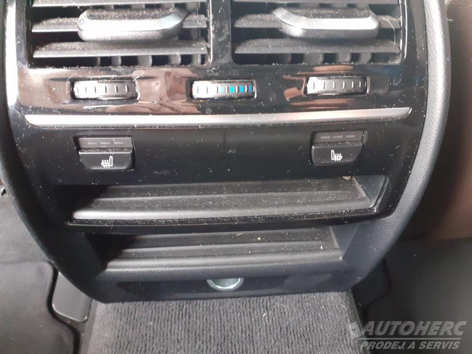 BMW Řada 5 530d x Drive Luxury Line