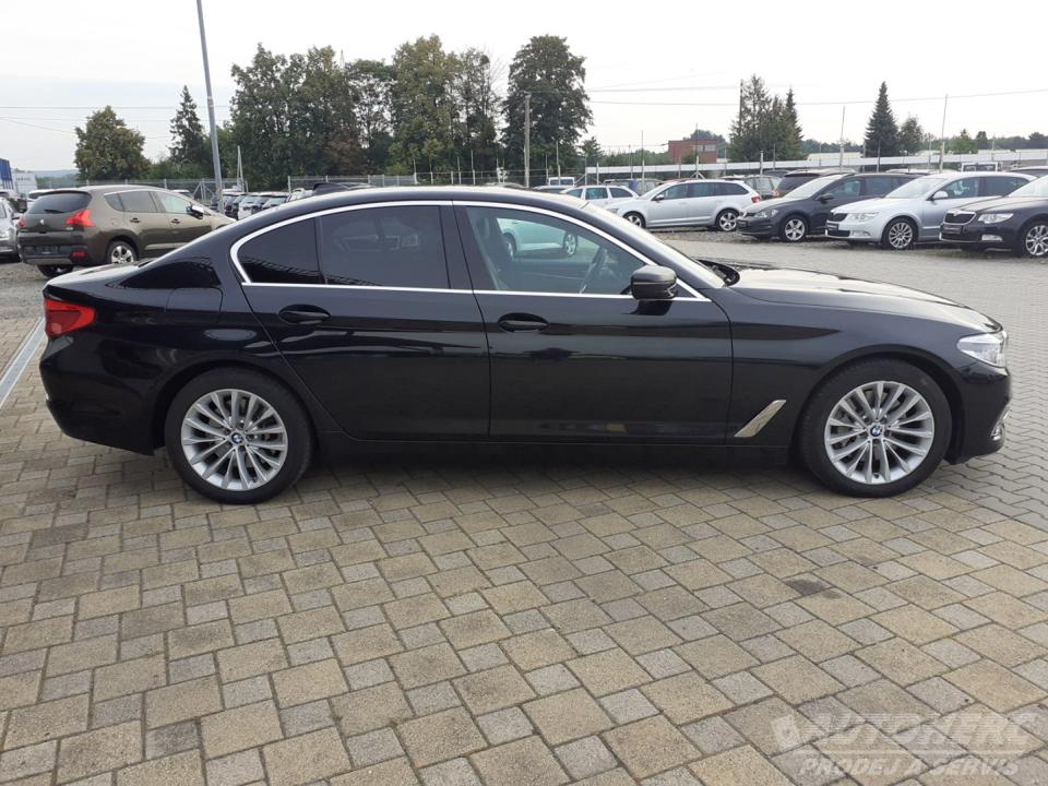 BMW Řada 5 530d x Drive Luxury Line