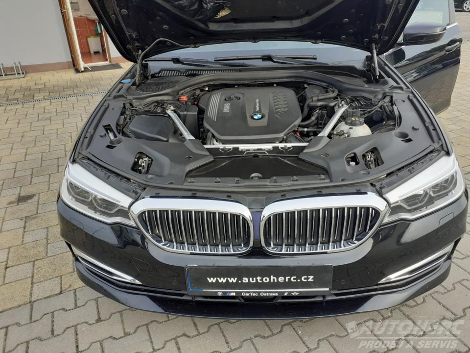 BMW Řada 5 530d x Drive Luxury Line