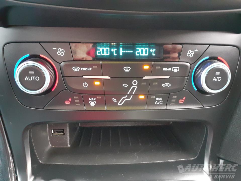 Ford Focus 1.5 E.B. TITANIUM