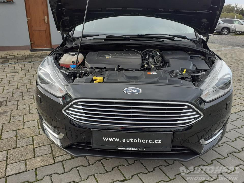 Ford Focus 1.5 E.B. TITANIUM