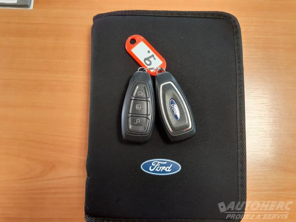 Ford Focus 1.5 E.B. TITANIUM