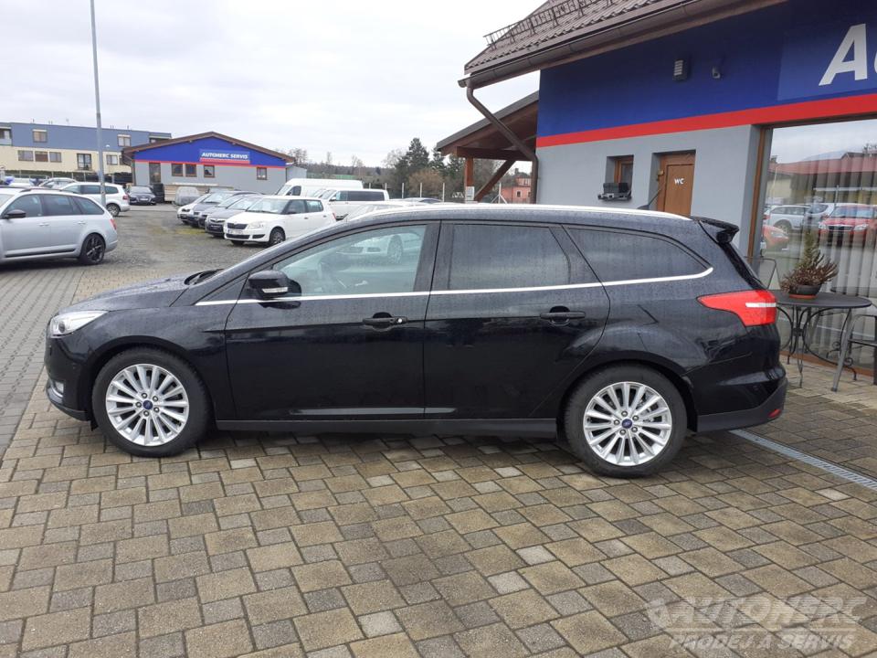 Ford Focus 1.5 E.B. TITANIUM