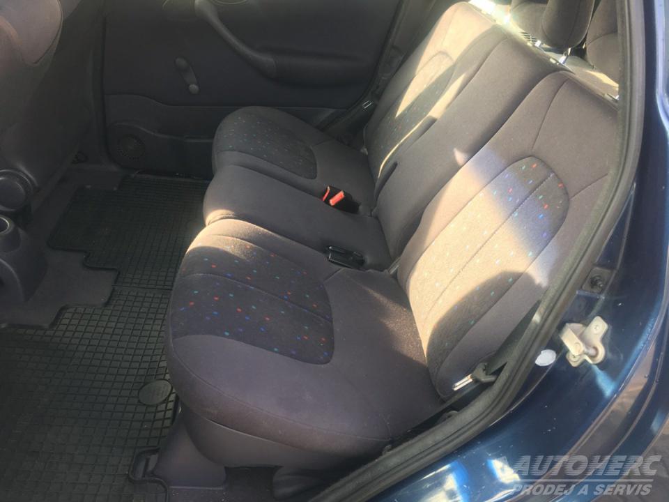 Mercedes-Benz Třídy A A160 1.6 LONG