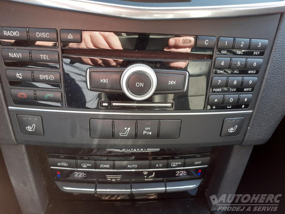 Mercedes-Benz Třídy E 3.0 6V CDi 4x4