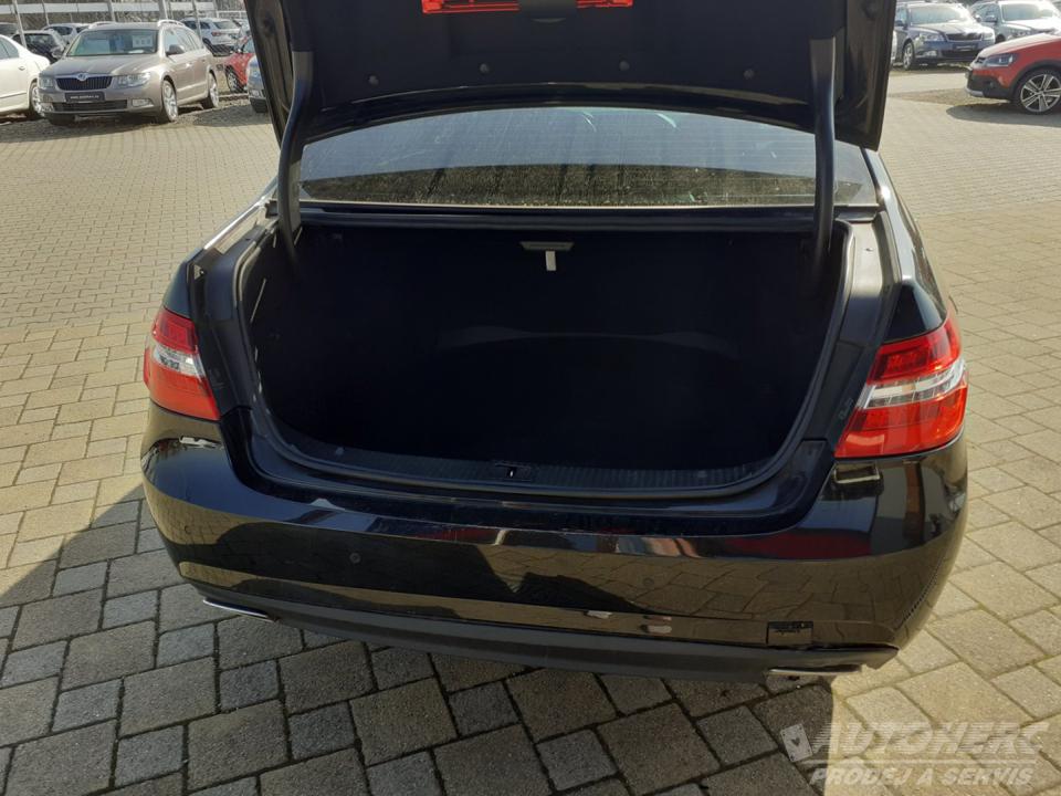 Mercedes-Benz Třídy E 3.0 6V CDi 4x4
