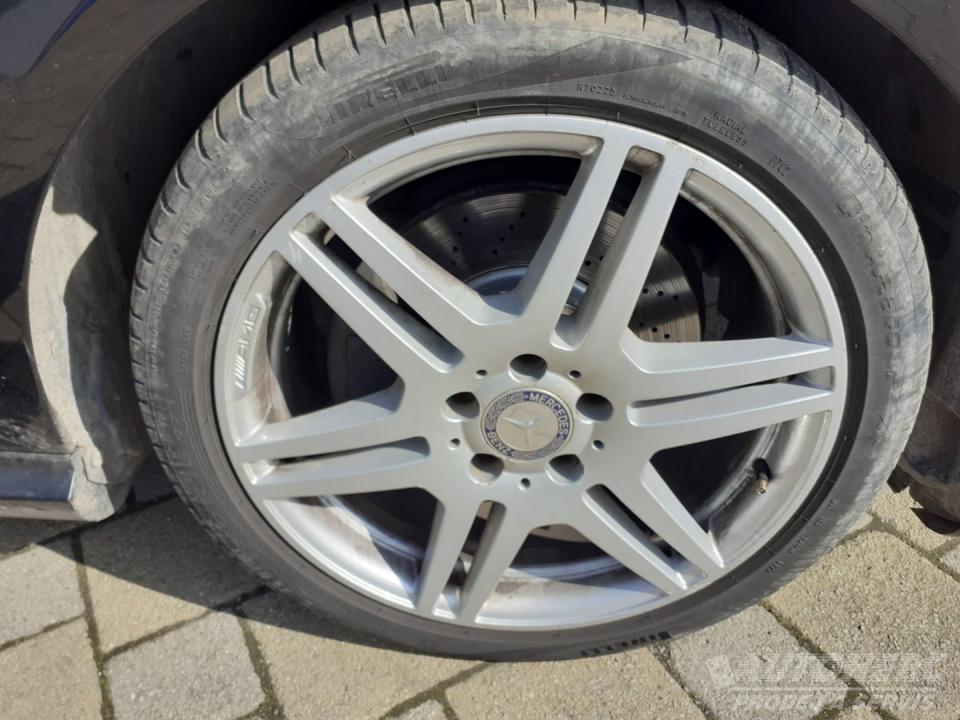 Mercedes-Benz Třídy E 3.0 6V CDi 4x4