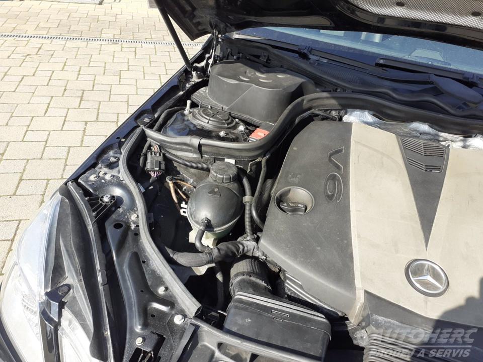 Mercedes-Benz Třídy E 3.0 6V CDi 4x4