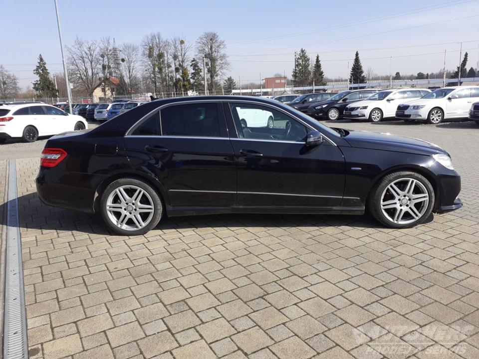 Mercedes-Benz Třídy E 3.0 6V CDi 4x4