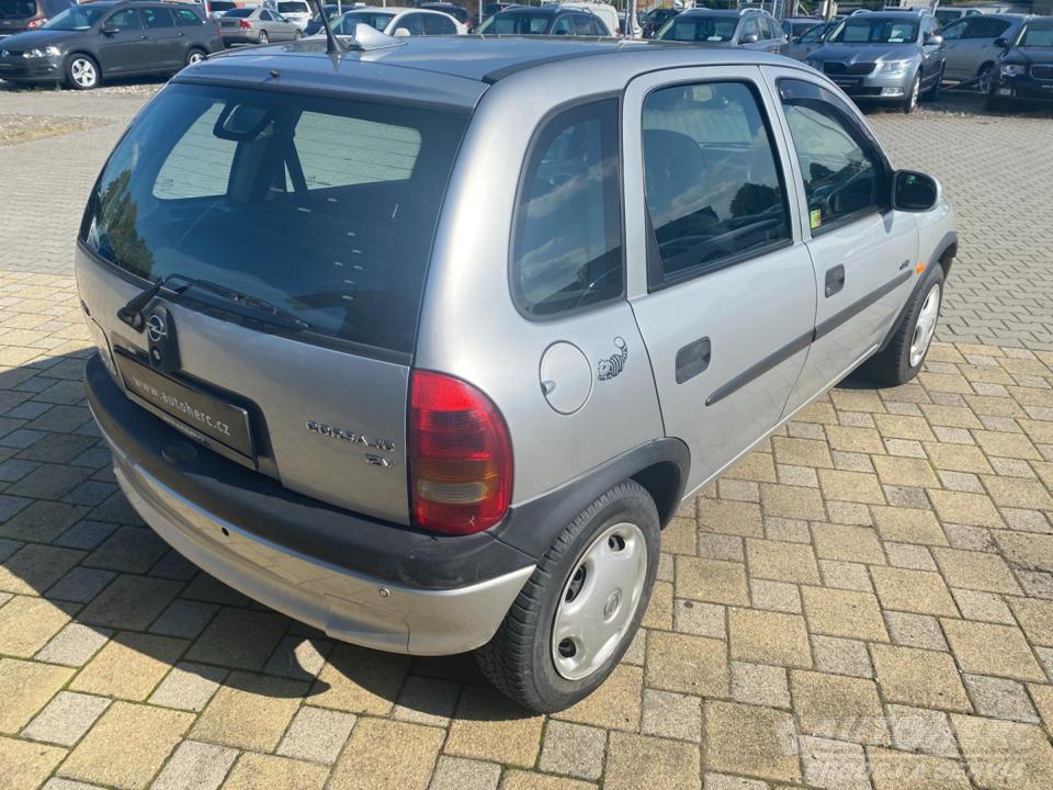 Opel Corsa 1.0 12 V