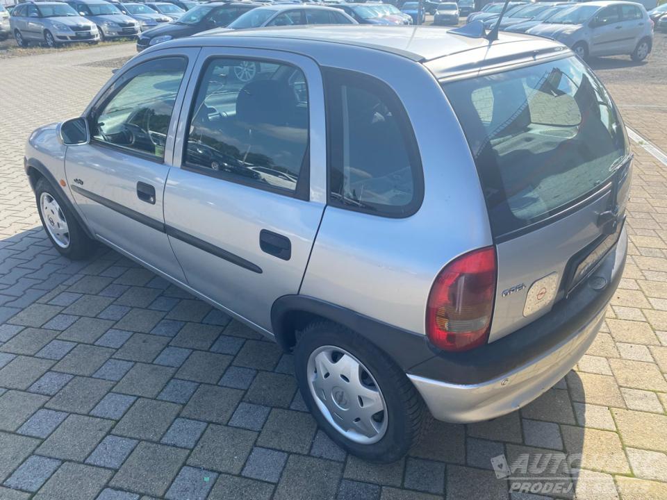 Opel Corsa 1.0 12 V