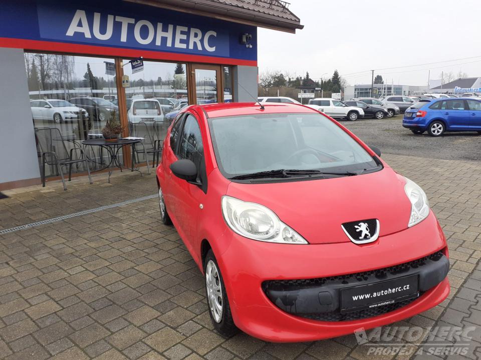 Peugeot 107 1.0 3 DV  ČR