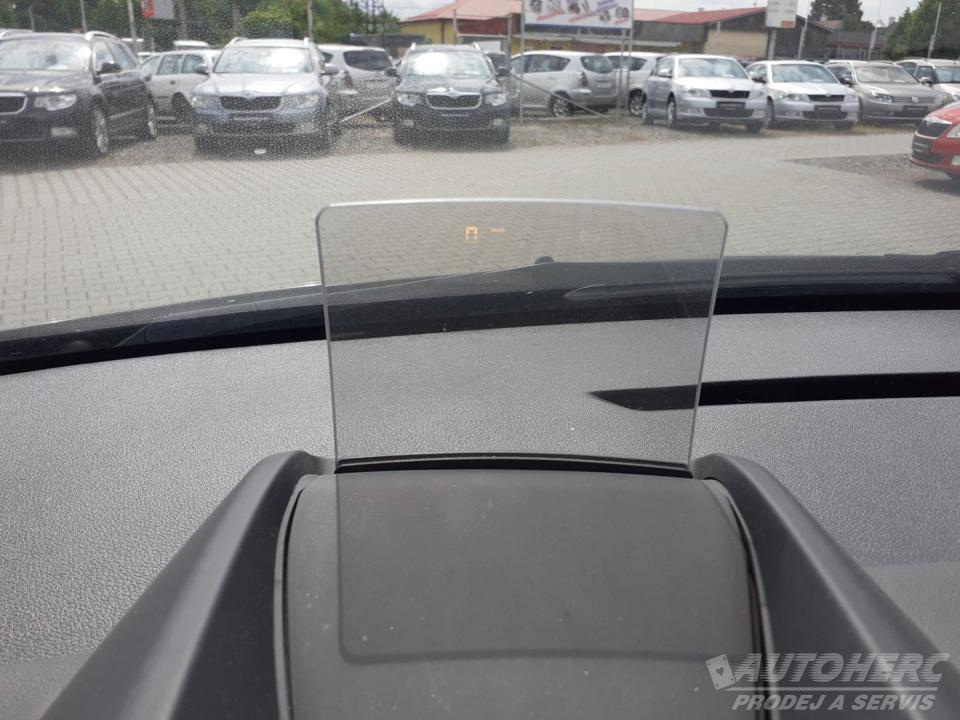 Peugeot 3008 1.6 i  16V 115Kw