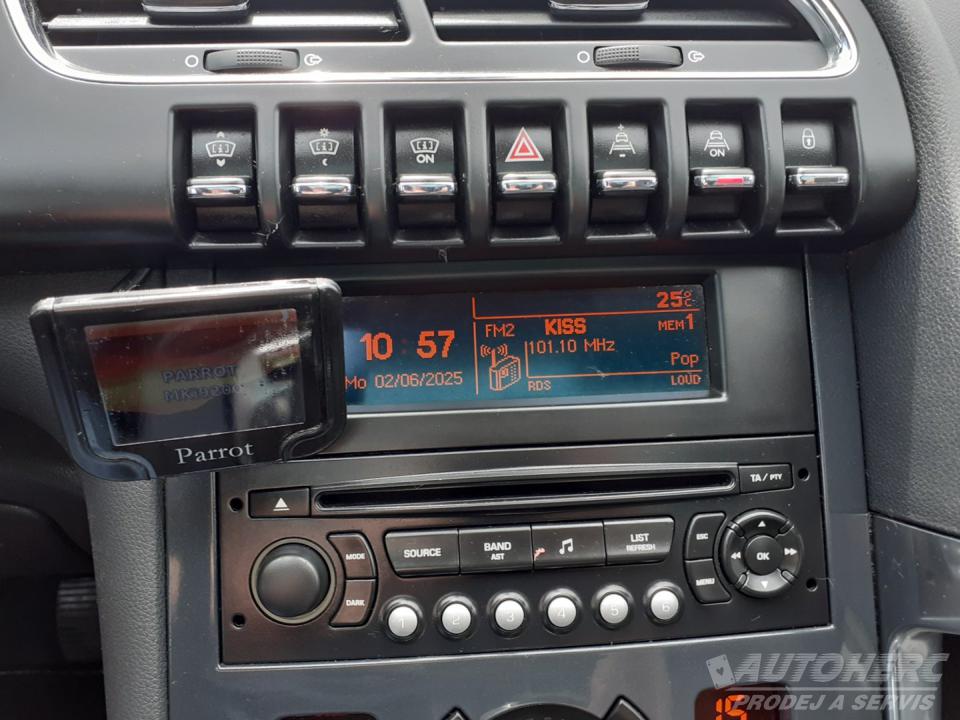 Peugeot 3008 1.6 i  16V 115Kw