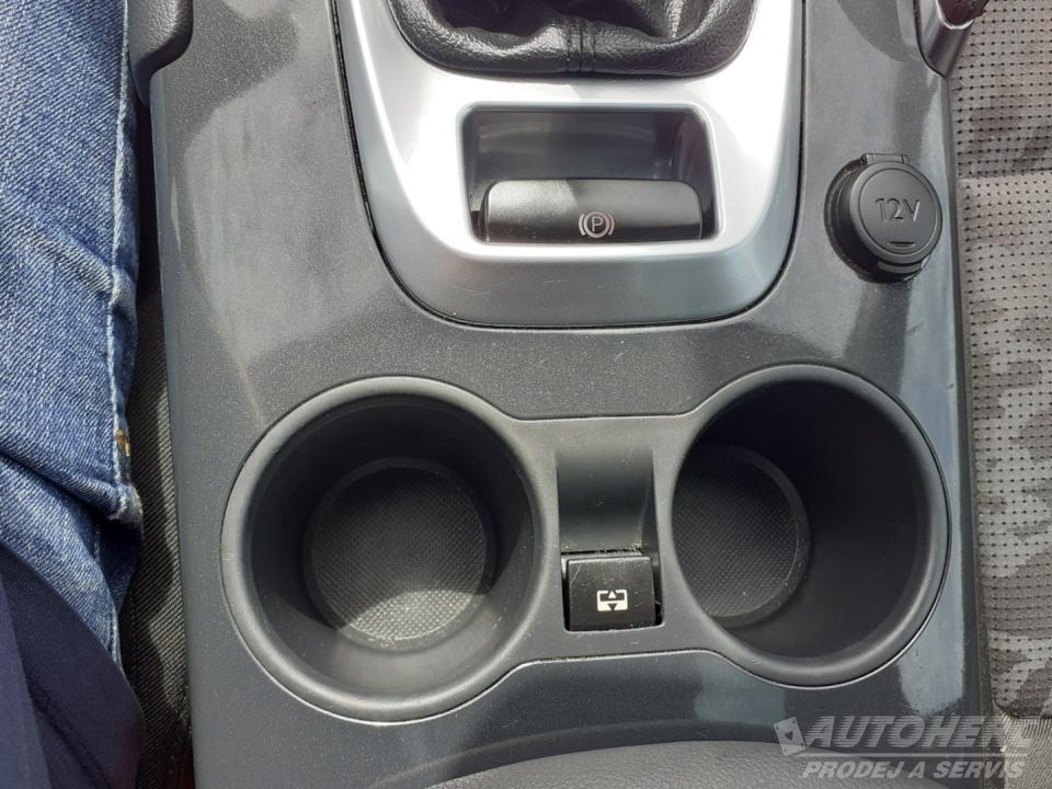 Peugeot 3008 1.6 i  16V 115Kw