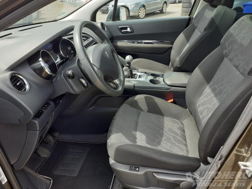Peugeot 3008 1.6 i  16V 115Kw