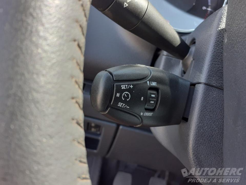 Peugeot 3008 1.6 i 88 kW