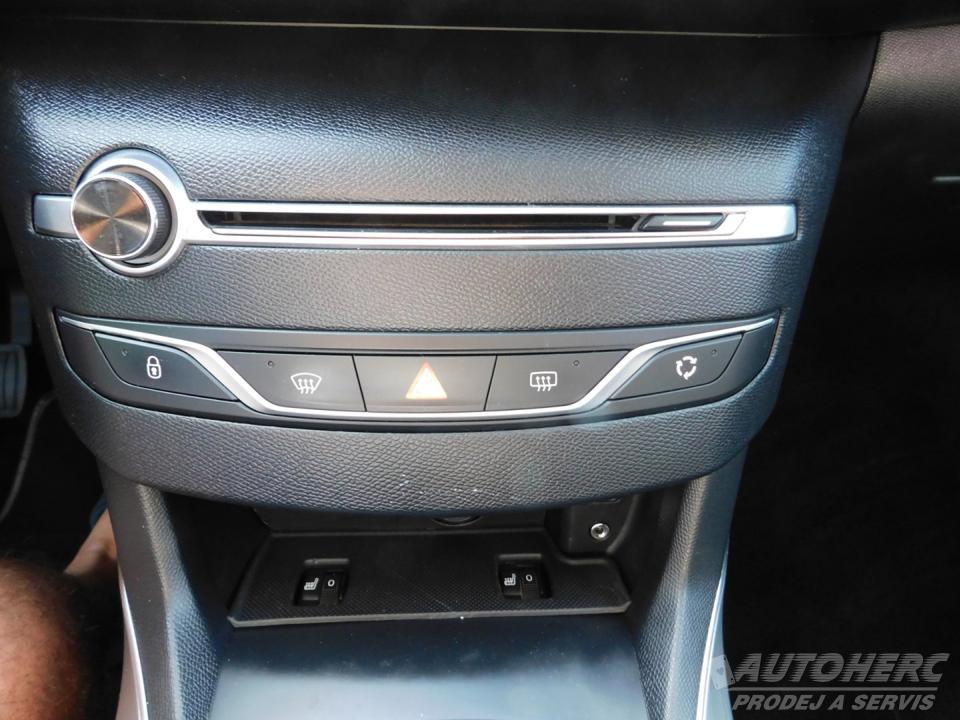 Peugeot 308 KOMBI 2.0 HDi