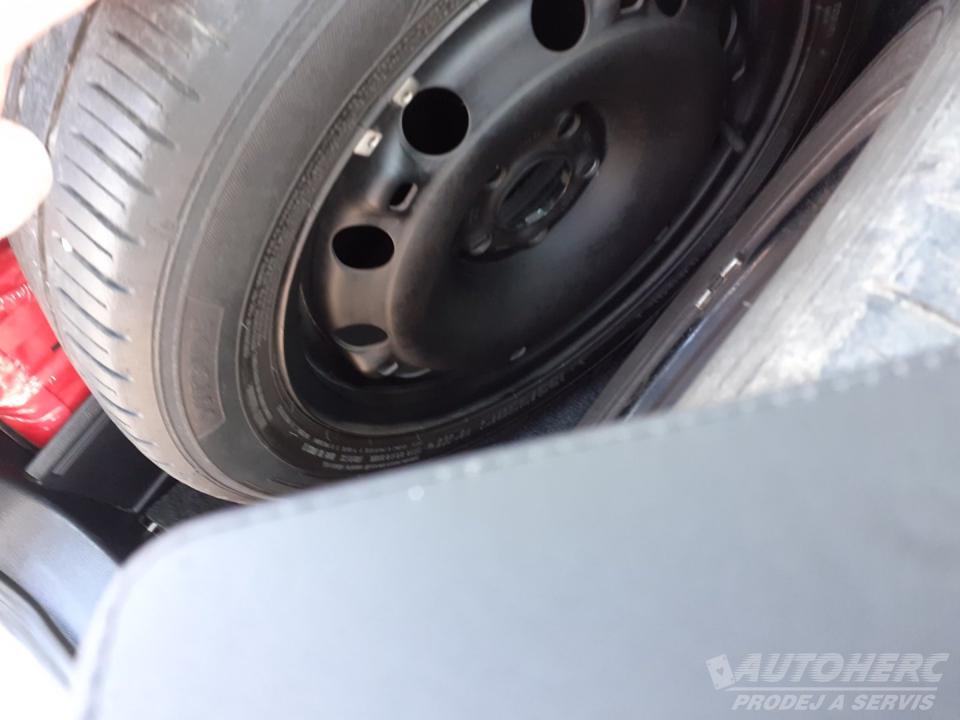 Škoda Fabia II 1.4 16V Ambiente