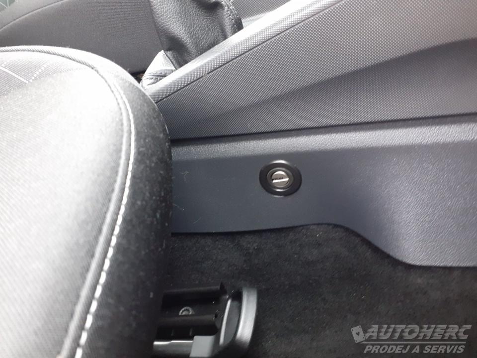 Škoda Fabia KOMBI 1.0 MPi ČR