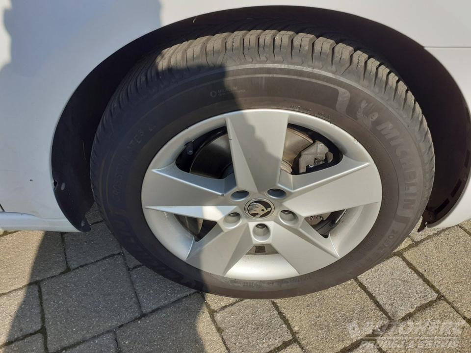 Škoda Octavia 1.0 TSi Ambiente