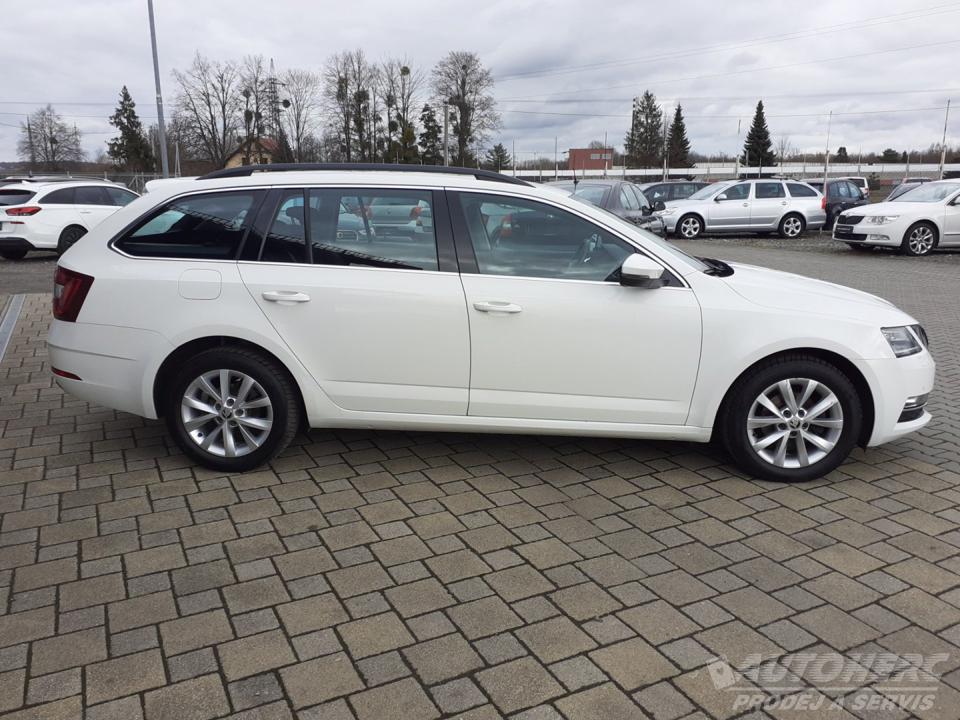 Škoda Octavia 1.6 TDi STYLE