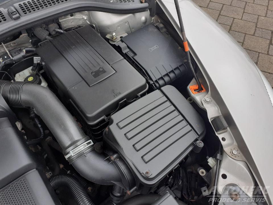 Škoda Octavia KOMBI 1.6 MPi