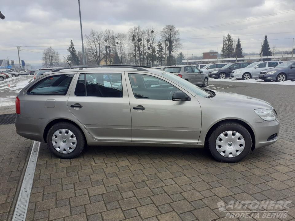 Škoda Octavia KOMBI 1.6 MPi