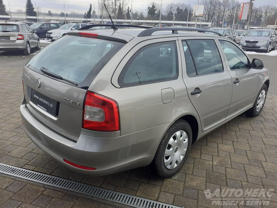 Škoda Octavia KOMBI 1.6 MPi