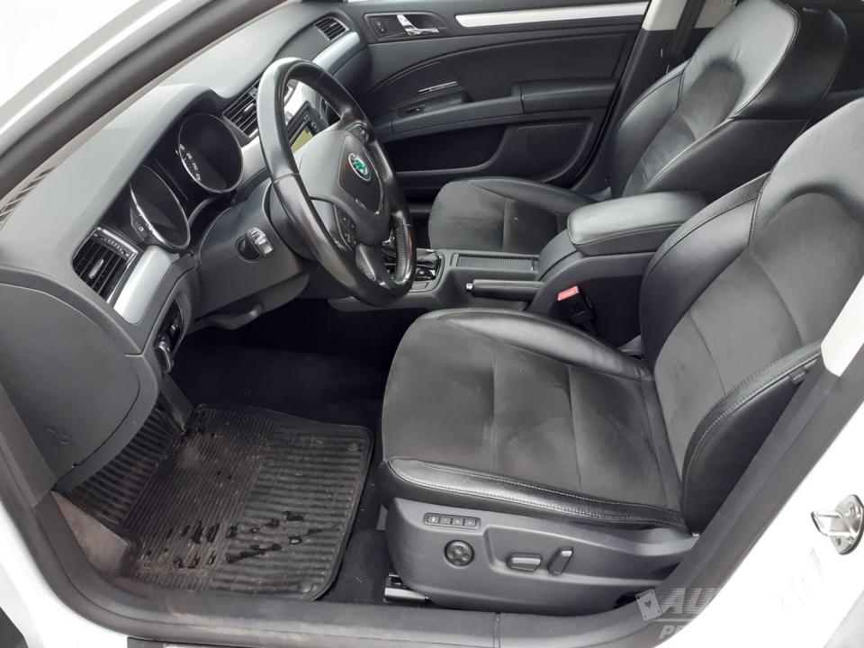 Škoda Superb 2.0 TDi DSG