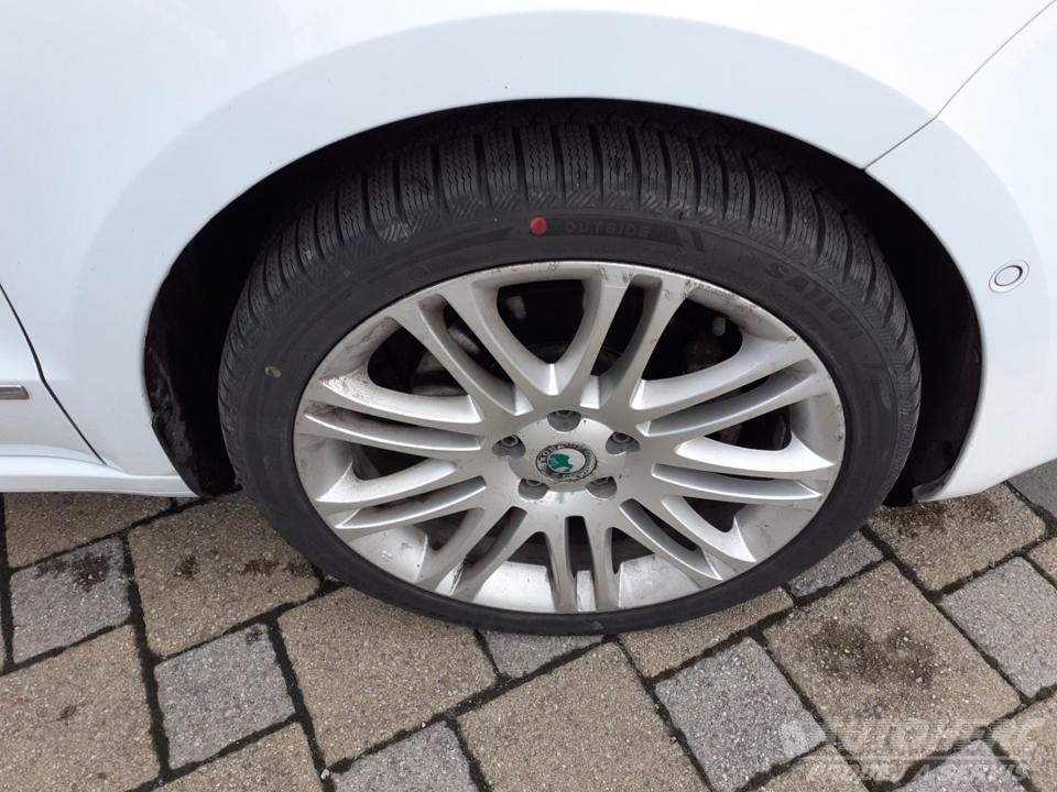 Škoda Superb 2.0 TDi DSG