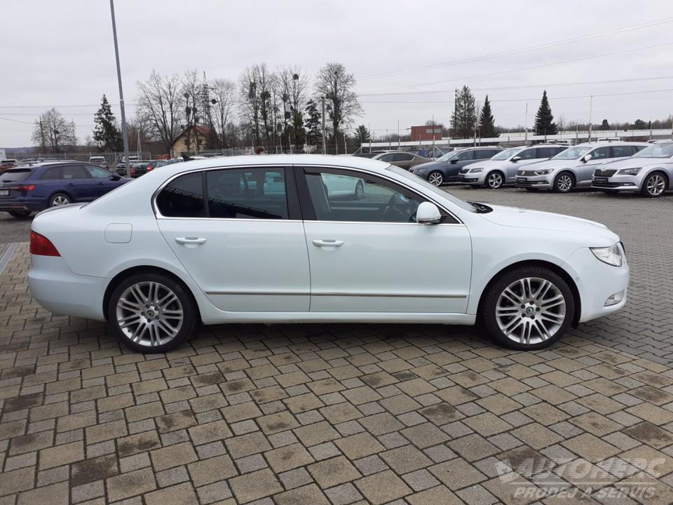 Škoda Superb 2.0 TDi DSG